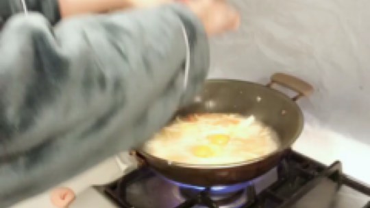 张宁_xiao8发布了一个斗鱼视频2018-12-18