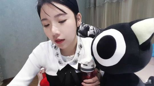 小姨子:我上线啦明天cos 2018-12-18 15点场