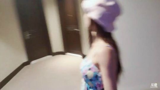 肖淑洁生命中的光和盐发布了一个斗鱼视频2018-12-18