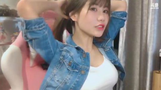 我本善良72发布了一个斗鱼视频2018-12-19