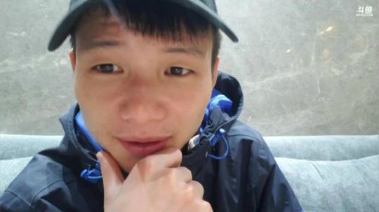 20号在TD直播间533813中午上华山 2018-12-19 21点场