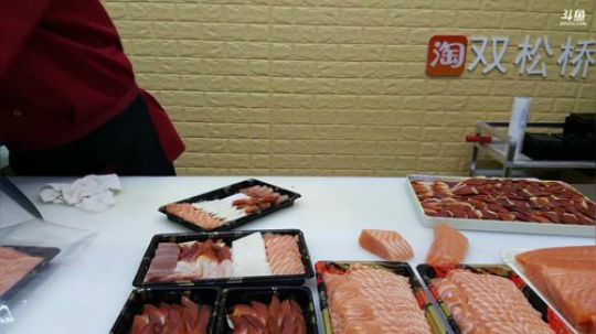 丿Good丶发布了一个斗鱼视频2018-12-21