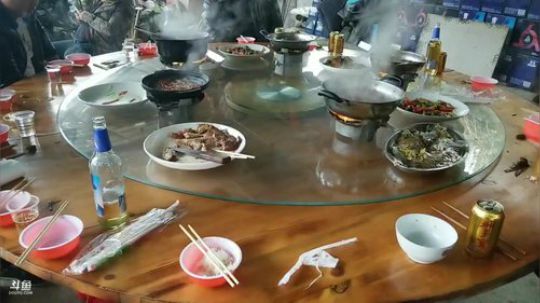 今天来个烤乳猪！ 2018-12-22 16点场