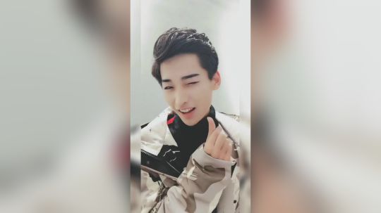 真实的我vs开美颜的我，你们永远不知道手机里的我有多漂亮