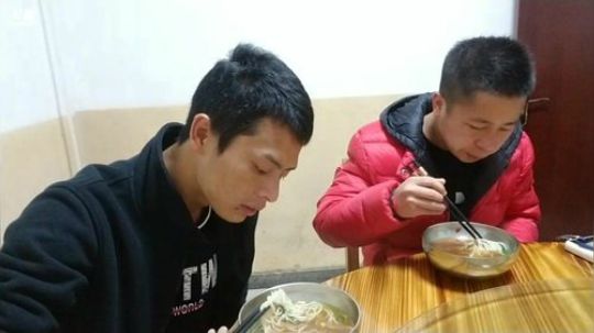 A与B组的流浪徒步探访美食-永丰宸肉 2018-12-25 09点场