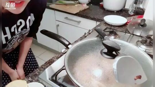 圣诞节了呢呢 2018-12-25 18点场