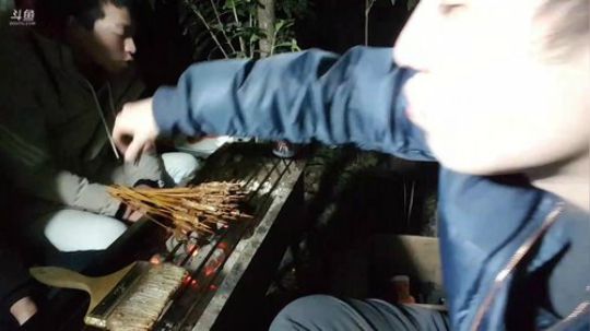 liyunanhj发布了一个斗鱼视频2018-12-27