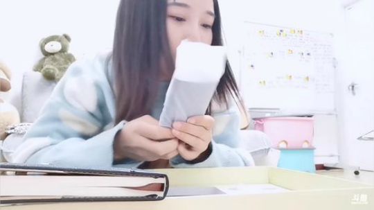 肖淑洁生命中的光和盐发布了一个斗鱼视频2018-12-27