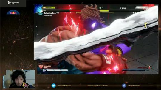 是真的惨！格斗之神梅原大吾被解说员打了个5比0!