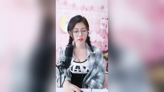 我在斗鱼看可爱christina直播颜值