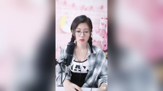 我在斗鱼看可爱christina直播颜值