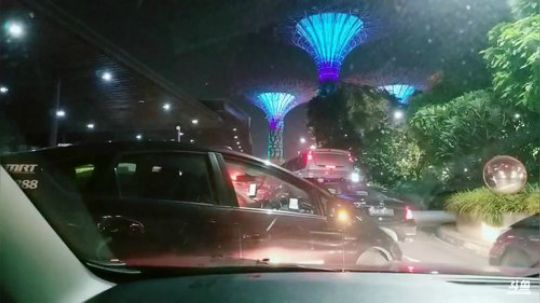 【就是玩出界】新加坡，金沙百货 2018-12-29 20点场