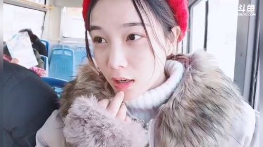 肖淑洁生命中的光和盐发布了一个斗鱼视频2018-12-30