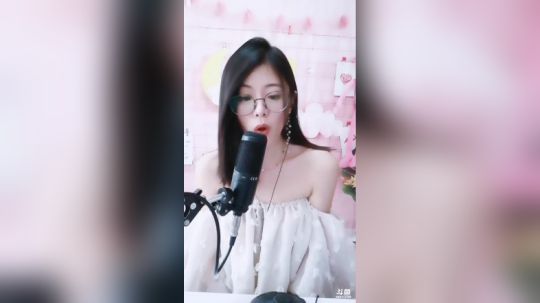 我在斗鱼看可爱christina直播颜值