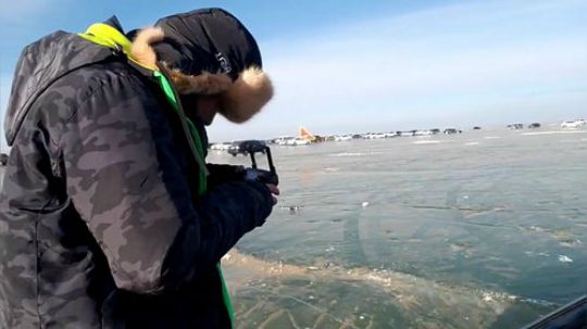 大家元旦快乐《纪实直播-冰雪奇缘》第二天 2019-01-01 12点场