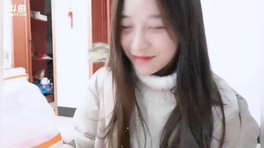肖淑洁生命中的光和盐发布了一个斗鱼视频2019-01-01
