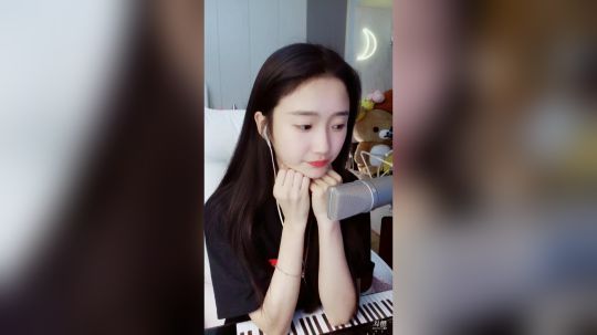 登月团丶离去发布了一个斗鱼视频2019-01-01