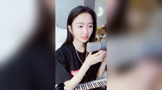伤心hh发布了一个斗鱼视频2019-01-01