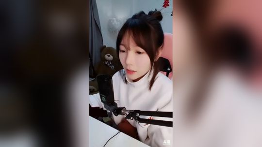 hagetaka发布了一个斗鱼视频2019-01-02