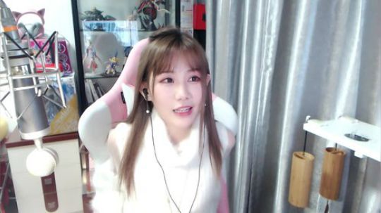 我本善良72发布了一个斗鱼视频2019-01-03