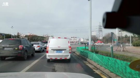 西北老狼哥哥发布了一个斗鱼视频2019-01-05