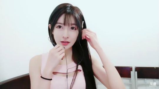 聆界之人发布了一个斗鱼视频2019-01-05