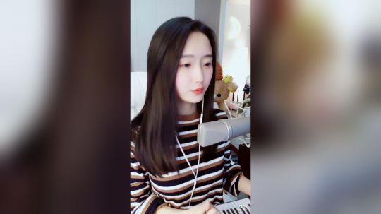 登月团丶离去发布了一个斗鱼视频2019-01-05