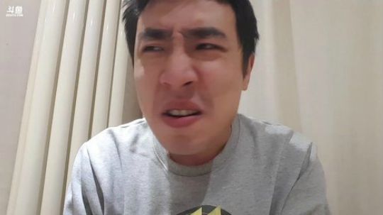 我在斗鱼看小主播无尽直播美食