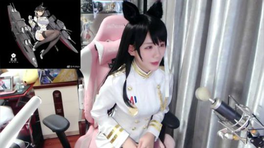 喵老师的圣诞树发布了一个斗鱼视频2019-01-07