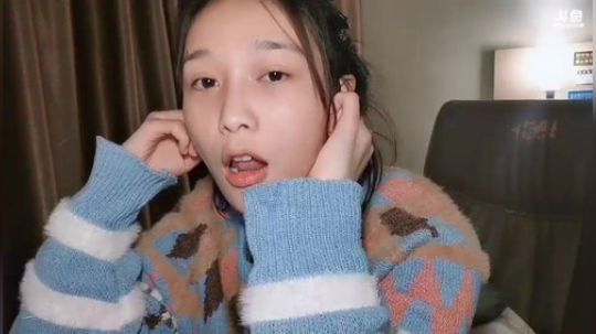 肖淑洁生命中的光和盐发布了一个斗鱼视频2019-01-07