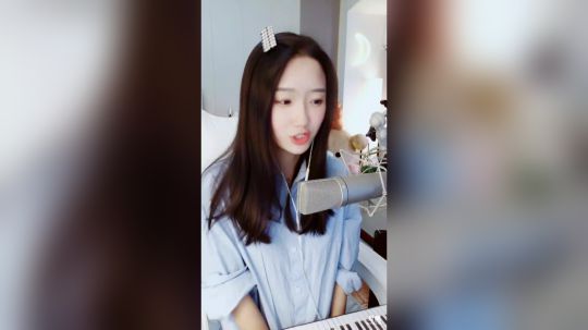 登月团丶离去发布了一个斗鱼视频2019-01-07