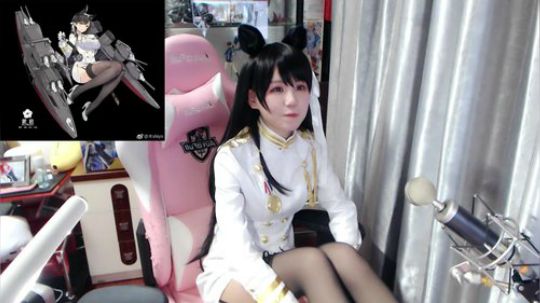 喵老师的圣诞树发布了一个斗鱼视频2019-01-07