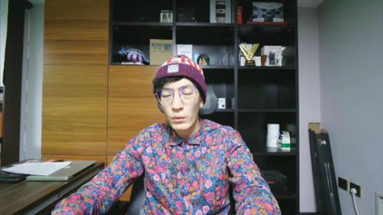 花街灯如昼zz发布了一个斗鱼视频2019-01-08