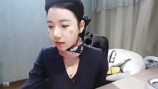 小姨子：空姐刮刮明天做个白衣天使 2019-01-08 21点场