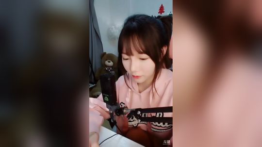 hagetaka发布了一个斗鱼视频2019-01-09