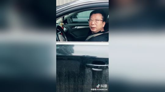 交警说我的车今天限号，我是昨天开出来，堵了一天了
