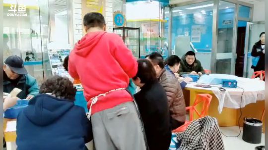 玩转创新屋  蜜蜡琥珀大讲堂