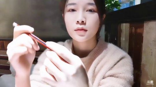 肖淑洁生命中的光和盐发布了一个斗鱼视频2019-01-12