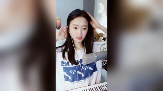 登月团丶离去发布了一个斗鱼视频2019-01-13