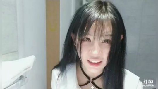 我本善良72发布了一个斗鱼视频2019-01-14