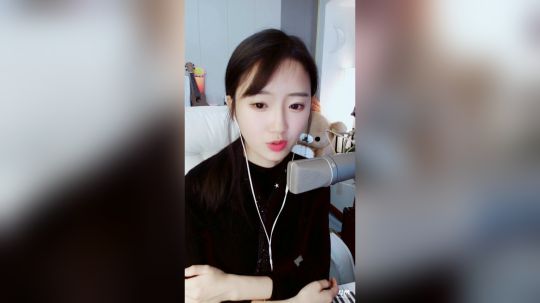 登月团丶离去发布了一个斗鱼视频2019-01-14