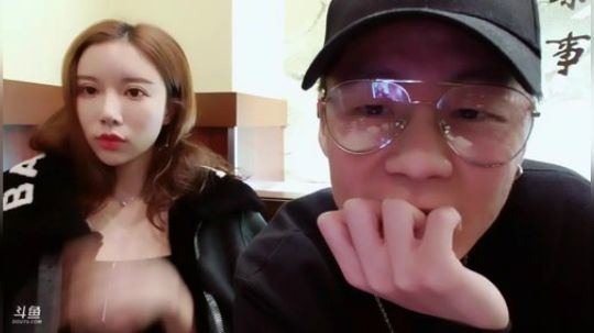 陈小明SF发布了一个斗鱼视频2019-01-14