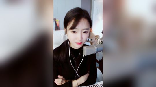 登月团丶离去发布了一个斗鱼视频2019-01-14