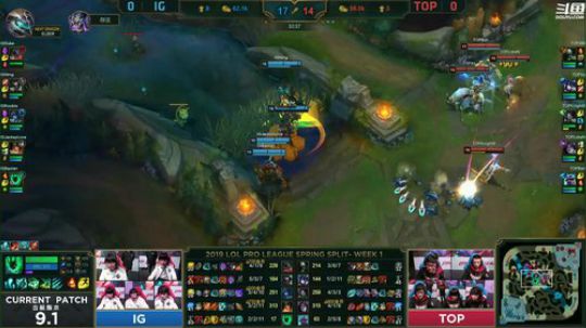 我在斗鱼看英雄联盟官方赛事直播英雄联盟