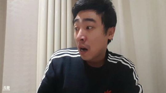 我在斗鱼看小主播无尽直播美食