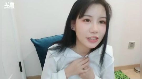 喵老师的圣诞树发布了一个斗鱼视频2019-01-17