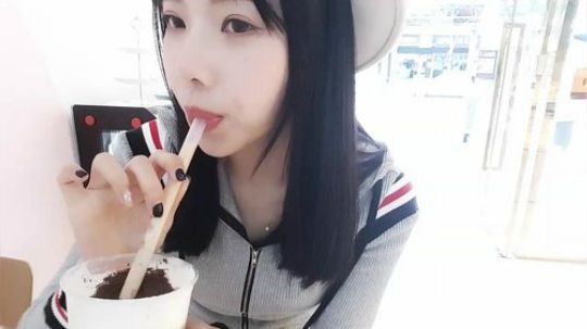 小姨子：天气好外滩走走 2019-01-19 14点场