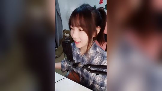 hagetaka发布了一个斗鱼视频2019-01-19