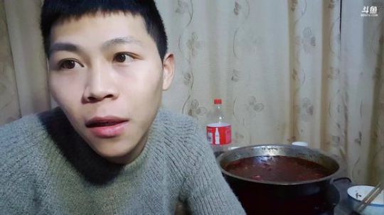 Tiramisu我喜欢发布了一个斗鱼视频2019-01-20