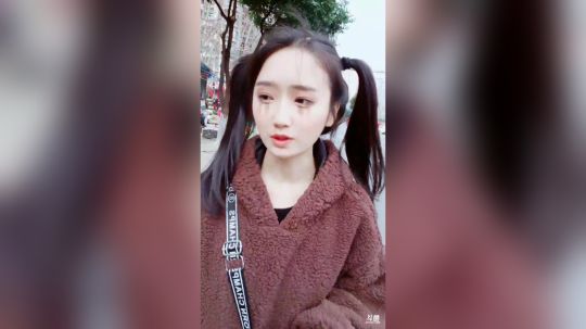 登月团丶离去发布了一个斗鱼视频2019-01-22